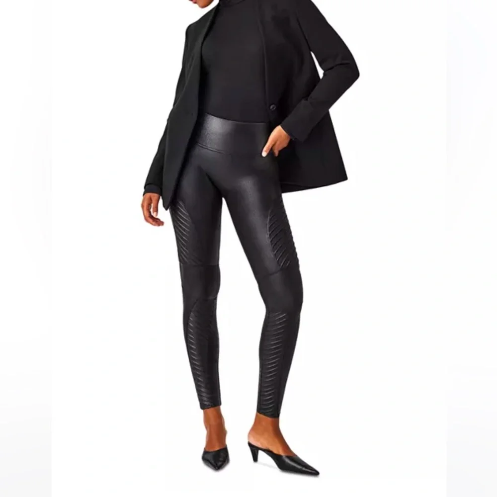 SPANX Women’s Moto Faux Leather Leggings - Picture 3 of 13